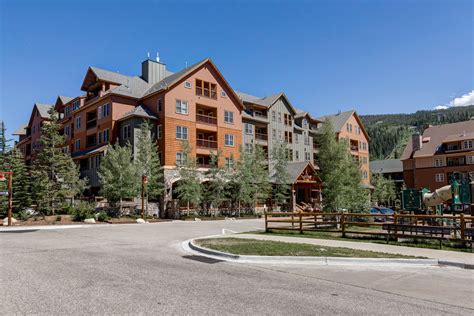 Buffalo lodge - 4-star hotel. Moose Hotel and Suites 8.9 Excellent (1,611 reviews) 1.32 km Outdoor pool, Indoor pool, Spa and wellness centre C$ 306+. Compare prices and find the best deal for the Buffalo Mountain Lodge in Banff (Alberta) on KAYAK. Rates from C$ 203.
